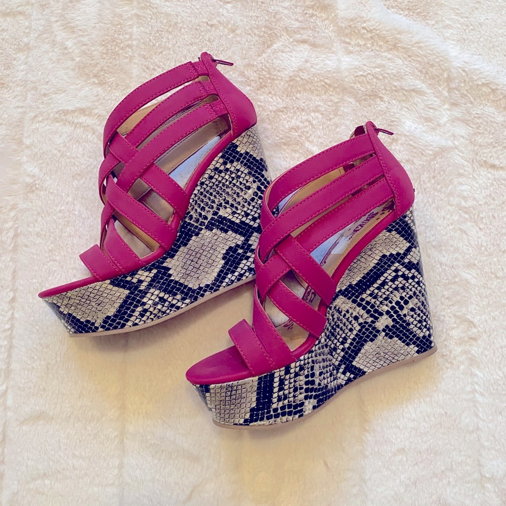 Brash platform sandals
